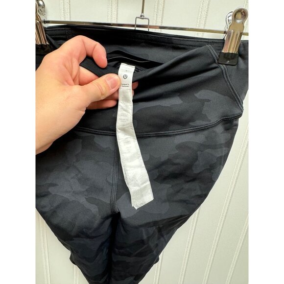 Lululemon athetlica LW7BTQ Camo Print High-Rise Align Short Women Size 4 - Picture 4 of 11